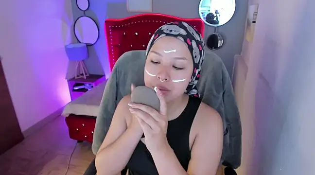 Namiko Park online show from February 2025 03:41:02 PM