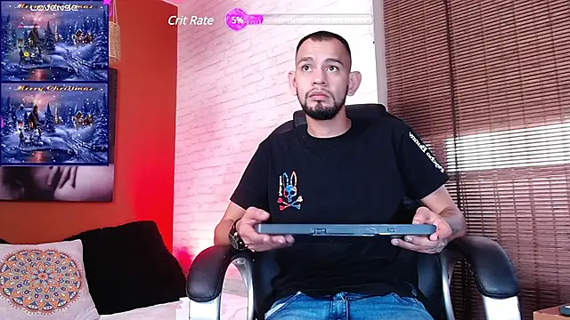 Snapshot of Bedobigcock chatting on December 2024 09:52:02 PM Bedobigcock online show from December 2024 09:52:02 PM