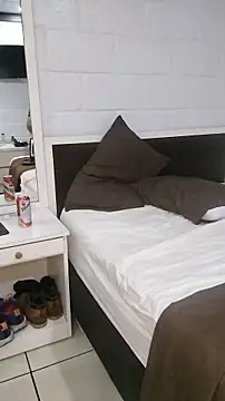 Snapshot of miketripi420 chatting on November 2025 03:20:01 AM miketripi420 online show from November 2025 03:20:01 AM