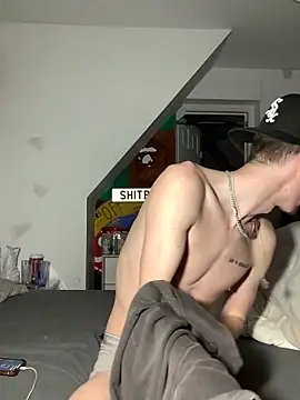 Snapshot of MikesWood21 chatting on January 2025 04:07:02 AM MikesWood21 online show from January 2025 04:07:02 AM