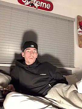 Snapshot of MikesWood21 chatting on January 2025 12:15:01 AM MikesWood21 online show from January 2025 12:15:01 AM