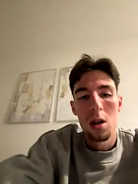 Snapshot of MikesWood21 chatting on November 2025 02:10:01 AM MikesWood21 online show from November 2025 02:10:01 AM