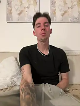 Snapshot of MikesWood21 chatting on May 2026 11:54:01 PM MikesWood21 online show from May 2026 11:54:01 PM