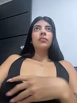 Snapshot of Baby_Niels chatting on November 2025 02:45:02 AM Baby Niels online show from November 2025 02:45:02 AM