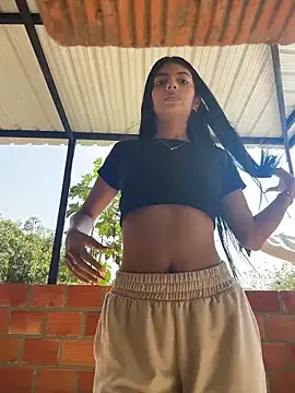 Snapshot of Baby_Niels chatting on December 2025 02:44:02 PM Baby Niels online show from December 2025 02:44:02 PM