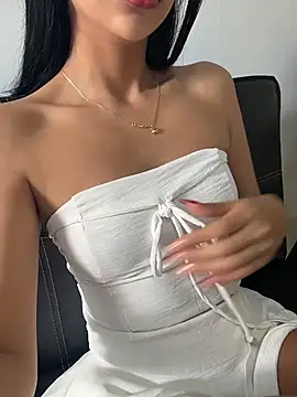 Baby Niels online show from December 2025 04:58:01 PM