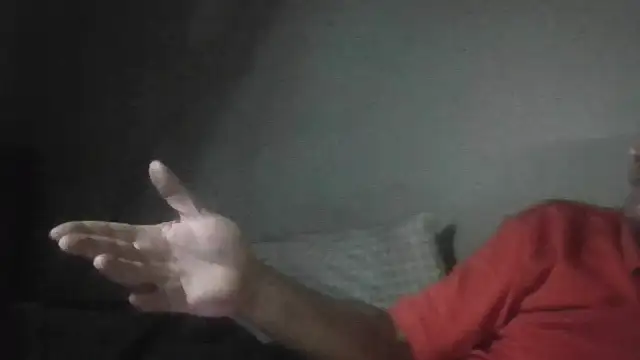 Snapshot of George48 chatting on December 2025 04:10:01 AM George48 online show from December 2025 04:10:01 AM