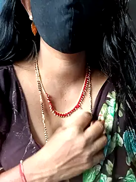 Snapshot of sweet-mahi chatting on December 2024 02:36:02 AM sweet-mahi online show from December 2024 02:36:02 AM