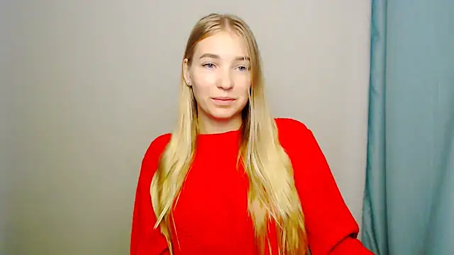 Snapshot of Queen_ofLove chatting on November 2025 11:54:01 AM Queen ofLove online show from November 2025 11:54:01 AM