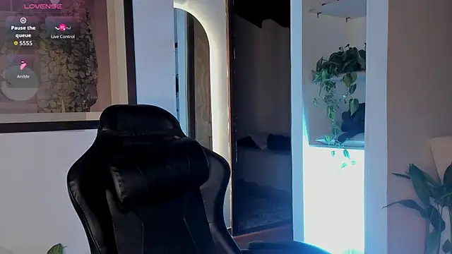 Snapshot of CherryyBrrr1 chatting on December 2025 02:10:02 AM CherryyBrrr1 online show from December 2025 02:10:02 AM