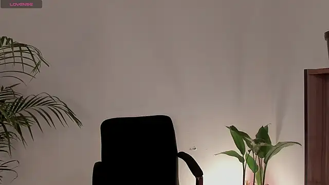 Snapshot of CherryyBrrr1 chatting on December 2025 08:24:02 PM CherryyBrrr1 online show from December 2025 08:24:02 PM