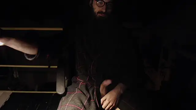 contemptumundi888 online show from February 2025 06:32:02 PM