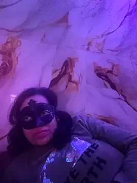 Snapshot of Inaya_Mishra chatting on January 2025 05:59:01 PM Inaya Mishra online show from January 2025 05:59:01 PM