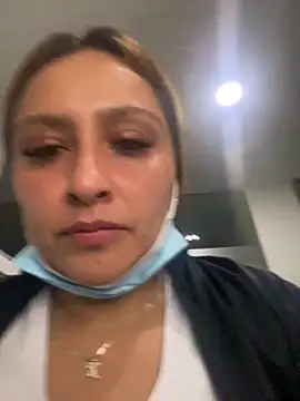 Keittly  online show from March 2025 04:15:02 AM