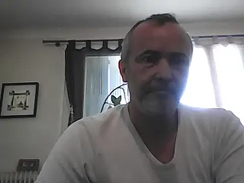 Snapshot of GayPourToi chatting on February 2025 01:42:02 PM GayPourToi online show from February 2025 01:42:02 PM