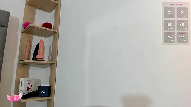 vivianne scott online show from October 2025 12:05:02 PM