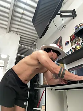 ikkipro online show from February 2026 08:07:02 PM