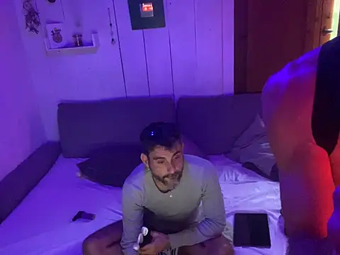 Snapshot of trebord77 chatting on December 2024 03:09:02 PM trebord77 online show from December 2024 03:09:02 PM