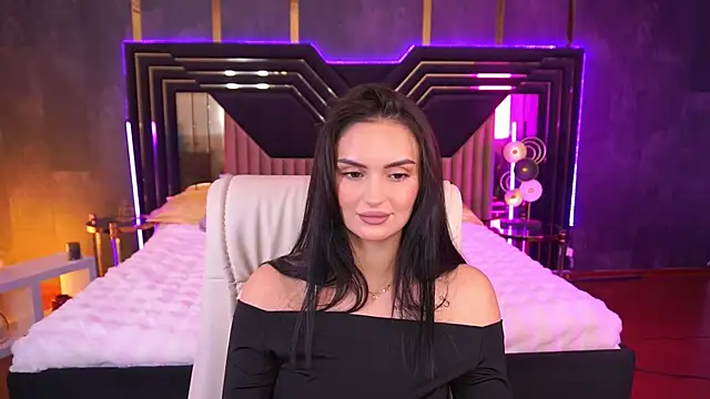 Snapshot of MilashaLovely chatting on November 2025 02:06:01 PM MilashaLovely online show from November 2025 02:06:01 PM