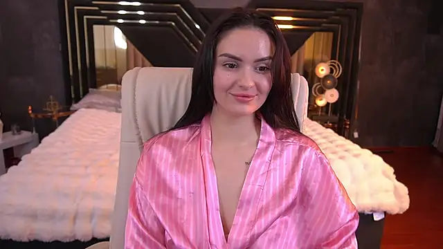 Snapshot of MilashaLovely chatting on December 2025 02:26:01 PM MilashaLovely online show from December 2025 02:26:01 PM