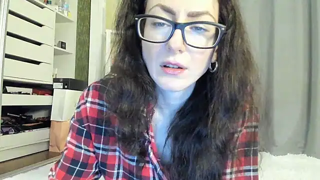 Snapshot of Baby_Jewel chatting on October 2025 10:15:01 AM Baby Jewel online show from October 2025 10:15:01 AM