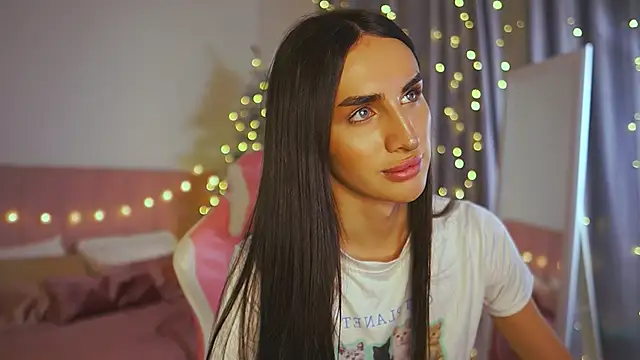 Snapshot of Kim_Oberlin_ chatting on December 2024 04:51:02 PM Kim Oberlin online show from December 2024 04:51:02 PM