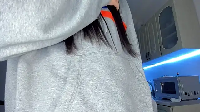 Kim Oberlin  online show from February 2026 12:10:02 PM