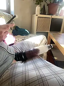 Snapshot of Gilgamesch1704 chatting on February 2025 09:43:02 AM Gilgamesch1704 online show from February 2025 09:43:02 AM