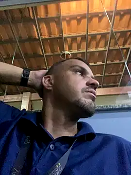 Vaguinhowqs online show from October 2025 07:31:02 AM