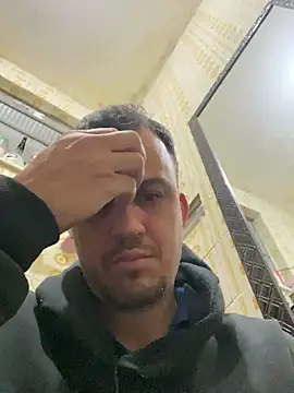 Vaguinhowqs online show from November 2025 07:41:01 AM