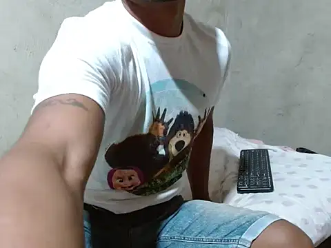 fernandez latinblackk online show from November 2025 02:03:01 AM