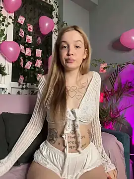 Sweet Evva online show from February 2025 04:10:01 PM