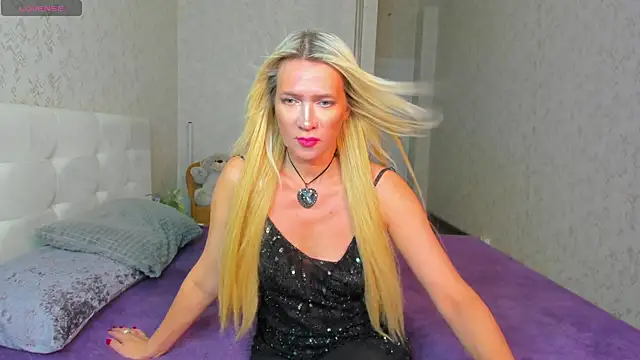 Luna  Lewis online show from January 2025 08:20:02 AM