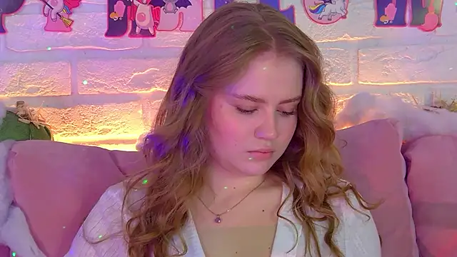 SelinSwarovski online show from November 2025 06:10:01 PM