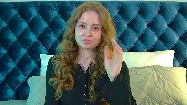 Snapshot of SelinSwarovski chatting on June 2026 03:12:01 PM SelinSwarovski online show from June 2026 03:12:01 PM