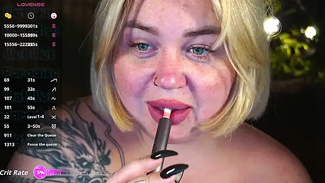 Snapshot of ZaraReignn chatting on November 2025 09:05:02 PM ZaraReignn online show from November 2025 09:05:02 PM