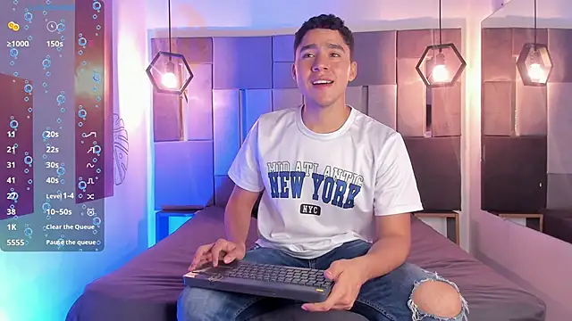 Snapshot of LiamNovak chatting on November 2025 12:19:02 PM LiamNovak online show from November 2025 12:19:02 PM