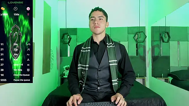 Snapshot of LiamNovak chatting on December 2025 12:03:02 PM LiamNovak online show from December 2025 12:03:02 PM