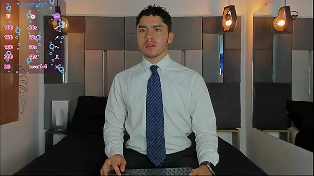 LiamNovak online show from January 2026 10:40:01 AM