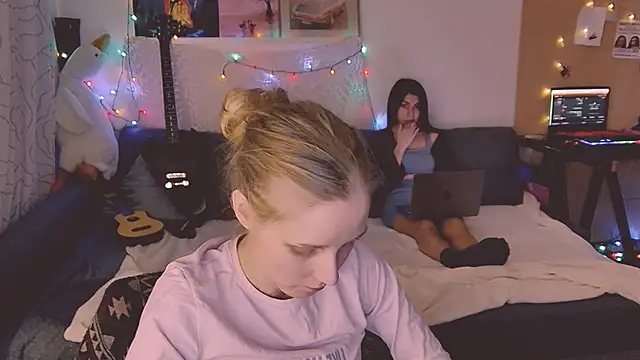 KatiKate online show from February 2025 11:22:01 PM