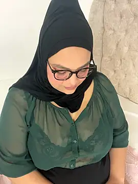 Snapshot of Mistyboobs chatting on October 2025 10:38:01 AM Mistyboobs online show from October 2025 10:38:01 AM