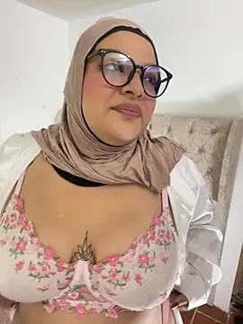 Snapshot of Mistyboobs chatting on October 2025 10:34:02 AM Mistyboobs online show from October 2025 10:34:02 AM