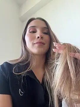 SophieRaily  online show from October 2025 08:44:02 PM