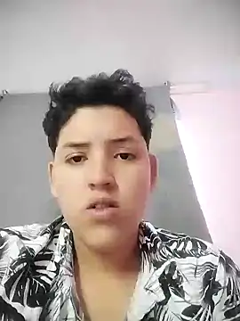 Snapshot of Marilin_Jessie chatting on January 2025 06:06:01 PM Marilin Jessie online show from January 2025 06:06:01 PM