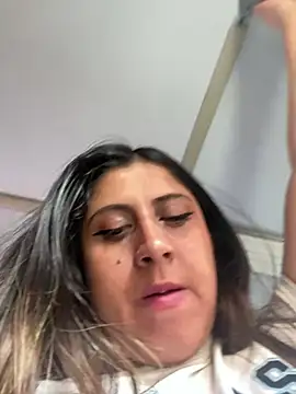 girl anni online show from March 2025 06:22:02 PM