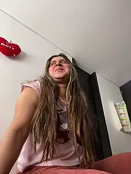 girl anni online show from September 2025 03:12:02 PM