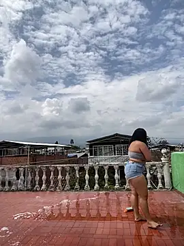 Snapshot of Violetrousse chatting on November 2025 05:58:02 PM Violetrousse online show from November 2025 05:58:02 PM