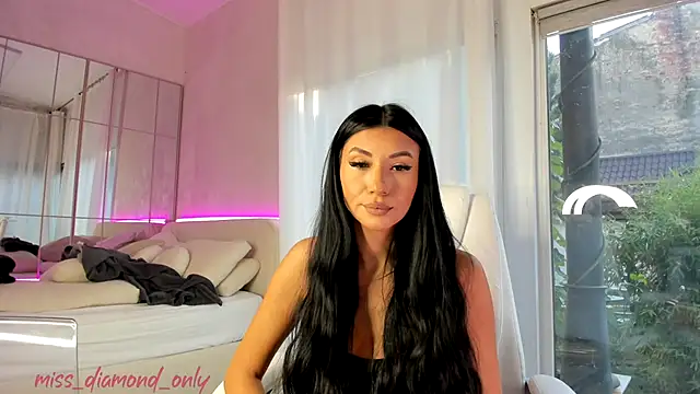 missdiamond  online show from October 2025 06:25:01 AM