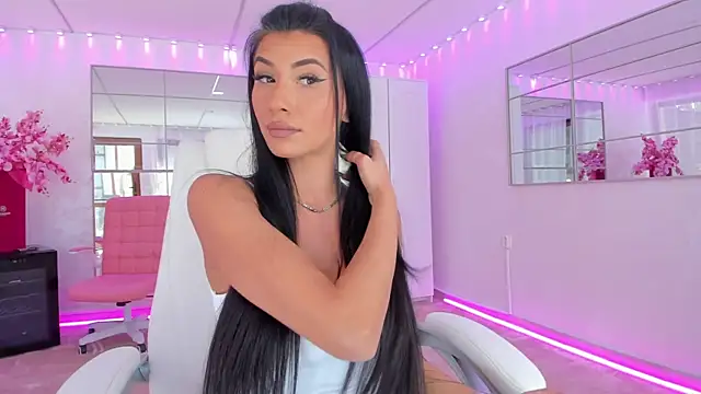 Snapshot of missdiamond_ chatting on April 2026 07:46:02 AM missdiamond online show from April 2026 07:46:02 AM