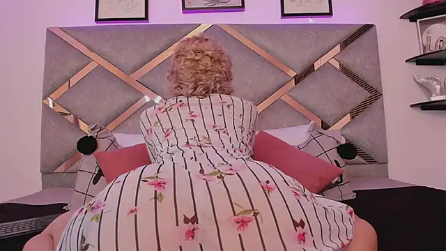 Snapshot of marian_pinzon chatting on February 2025 02:40:01 AM marian pinzon online show from February 2025 02:40:01 AM